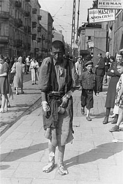 Inside the Warsaw Ghetto Summer 1941